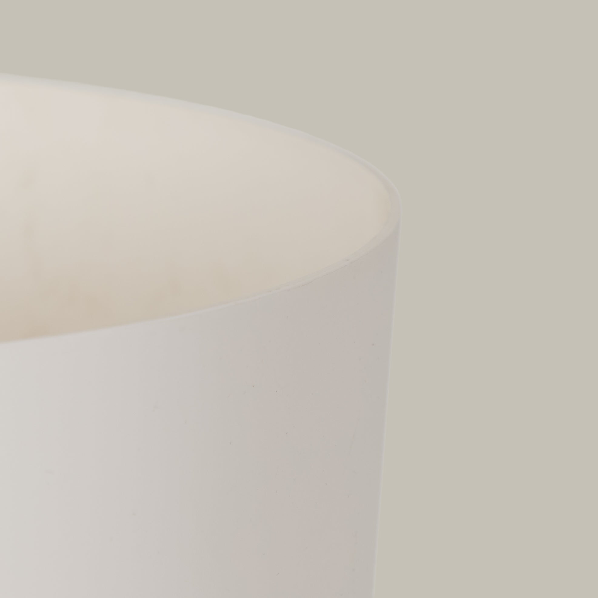 Flow Plant Pot in White